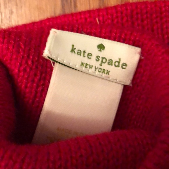 - Kate Spade Pom Pom Beanie & Gloves - Picture 7 of 8